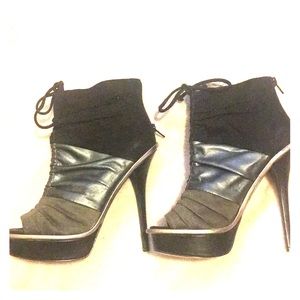 Steve Madden open toe booties/heels
